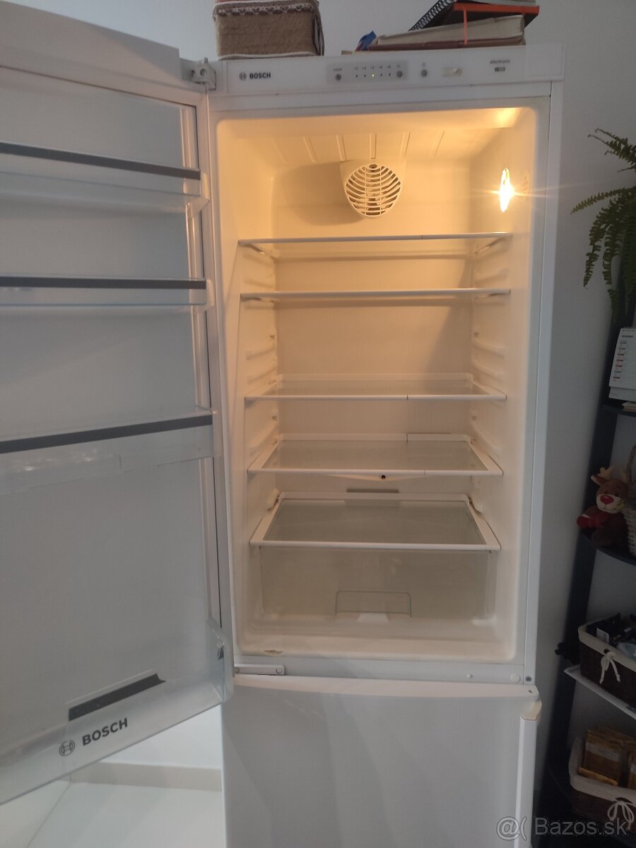 Chladnička s mrazničkou - 6