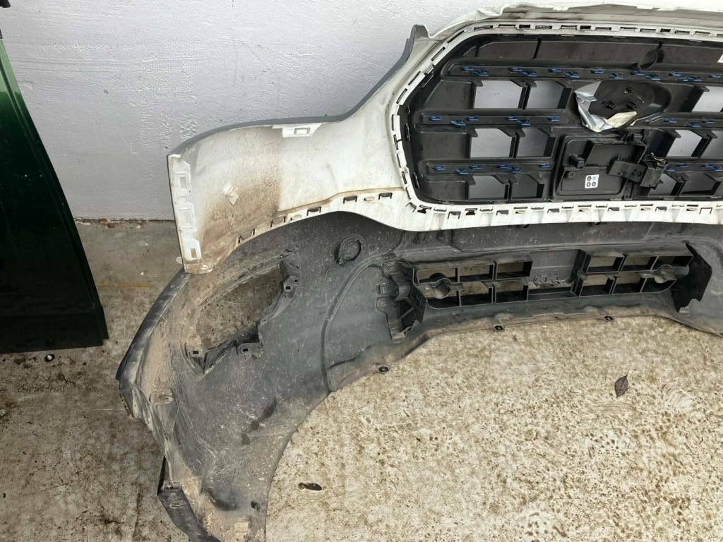 FORD E TRANSIT MK8 LIFT 2019- PREDNÝ NÁRAZNÍK - 6