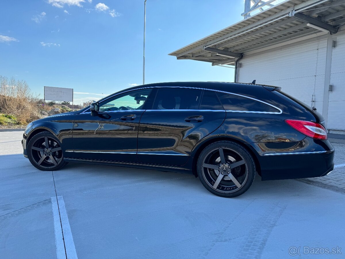Mercedes Benz CLS350 Shooting Brake - 6