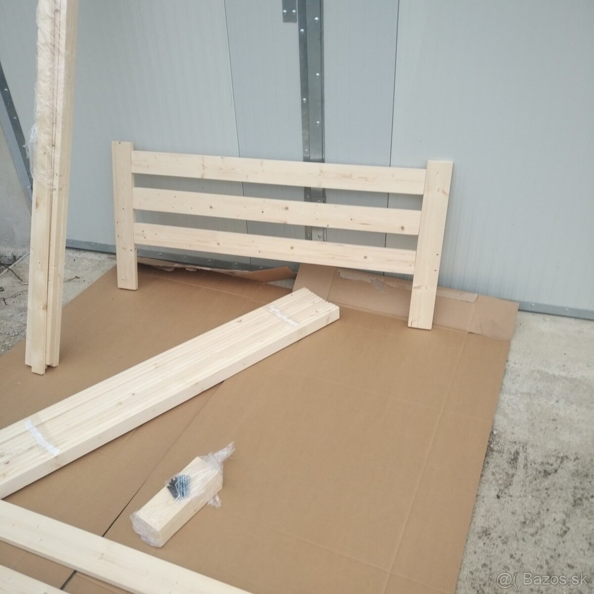 drevena postel 140x200 borovice ze dreva S rostem - 6