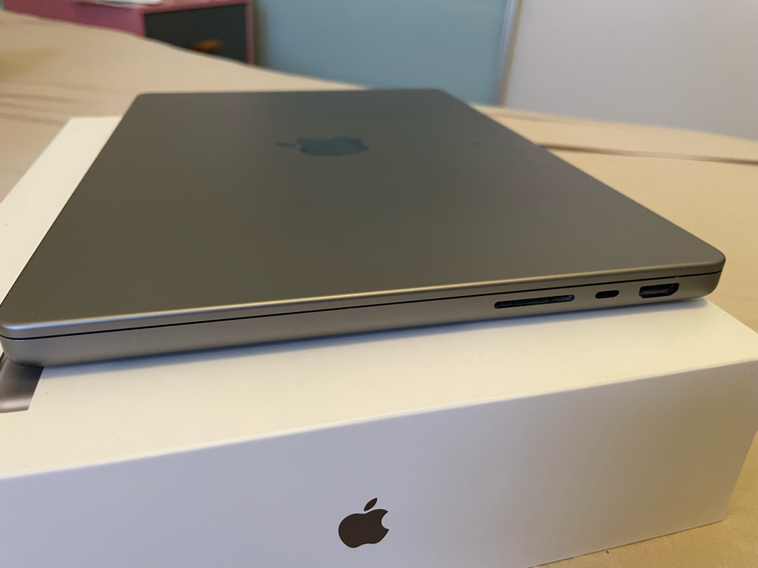 Macbook Pro M1 Pro 16GB 1TB 14" - 6