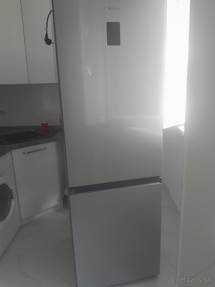 Predám novú chladničku Samsung - 6