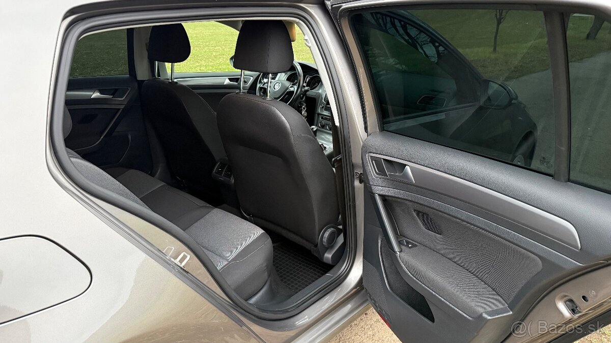 Volkswagen Golf VII 1,2TSI 12/2016 - 6