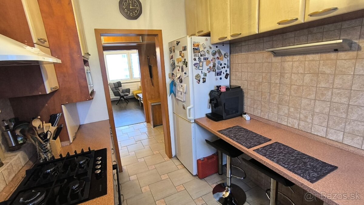 PREDAJ - 3-izb. byt - Martin - Košúty 2 - F. Štefunku - 6