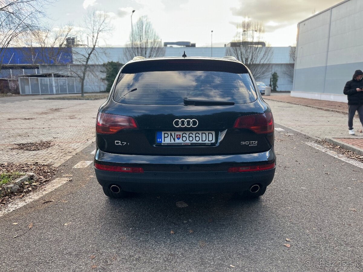 Audi Q7 - 6