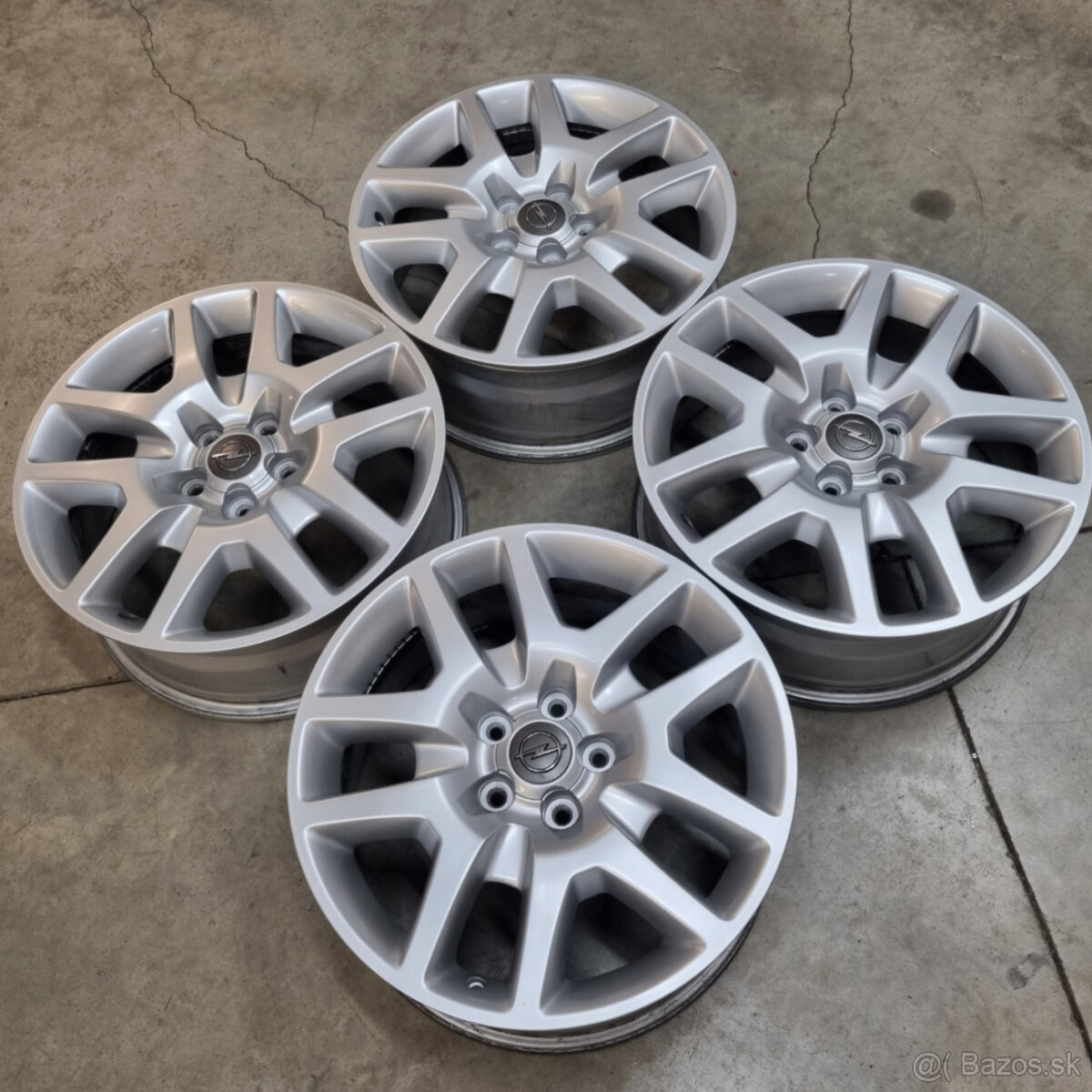 Hliníkové disky 5x115 R18 7J ET45 - 6