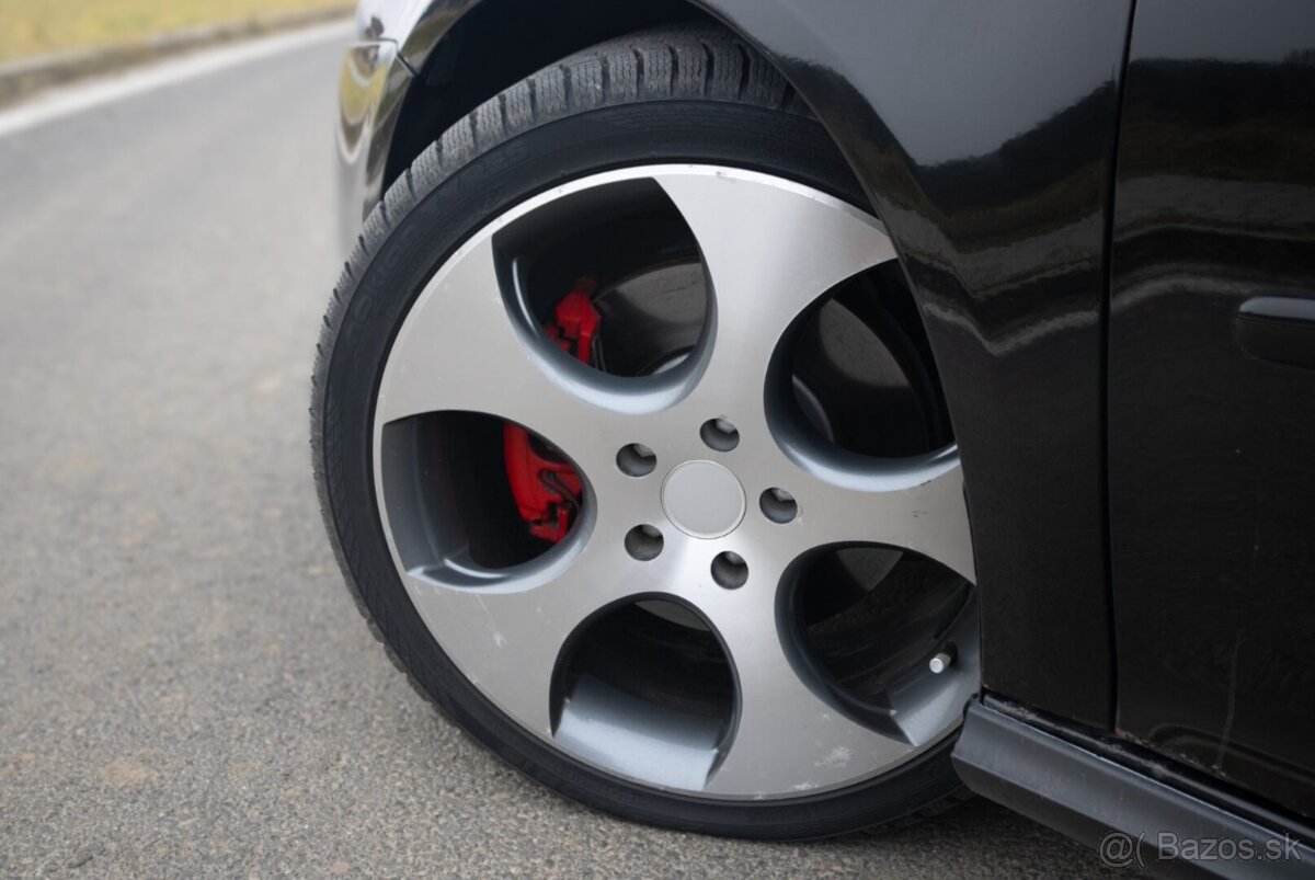 Volkswagem Golf V GTI - 6