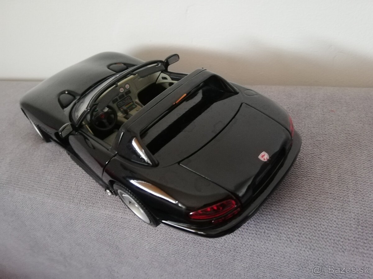 1:18 DODGE Viper Bburago - 6