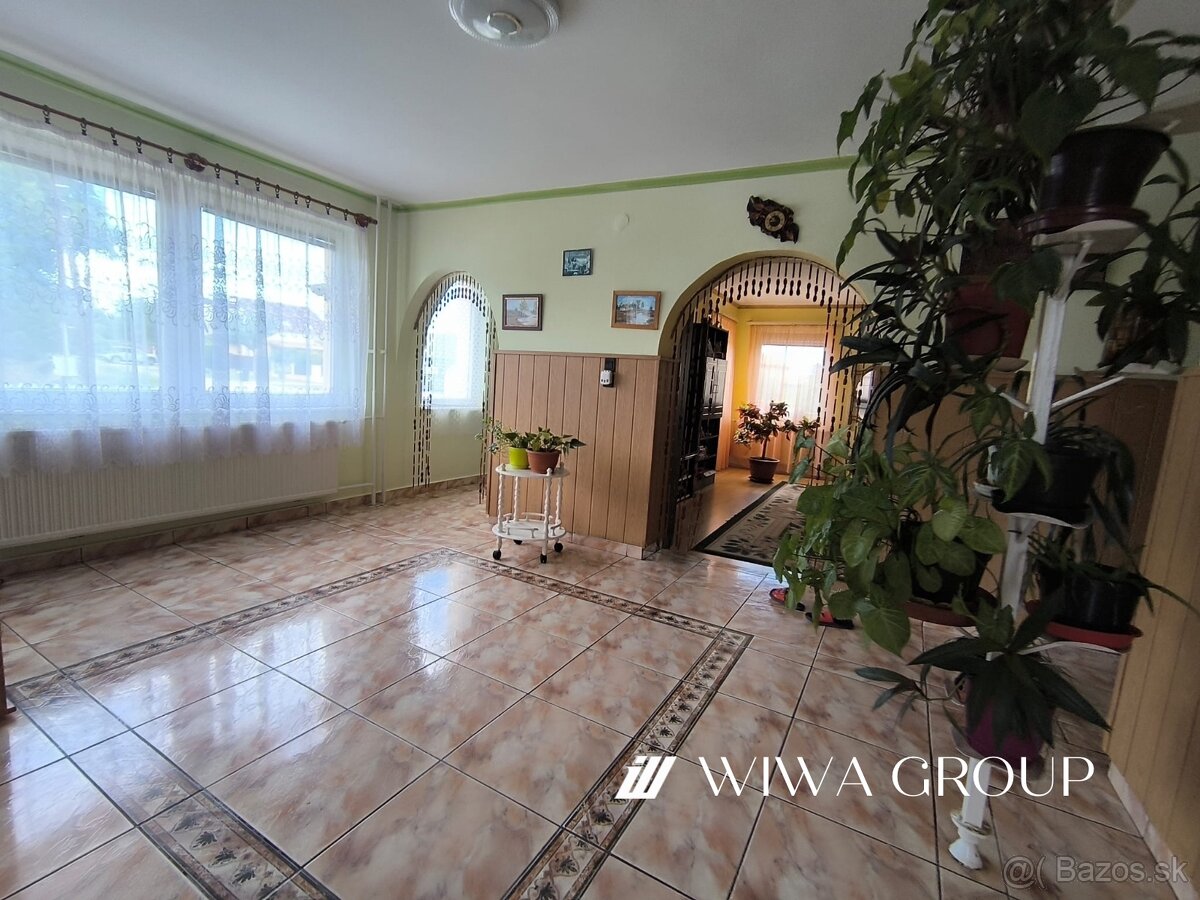 Na predaj priestranný rodinný dom v Ostrihome - 6