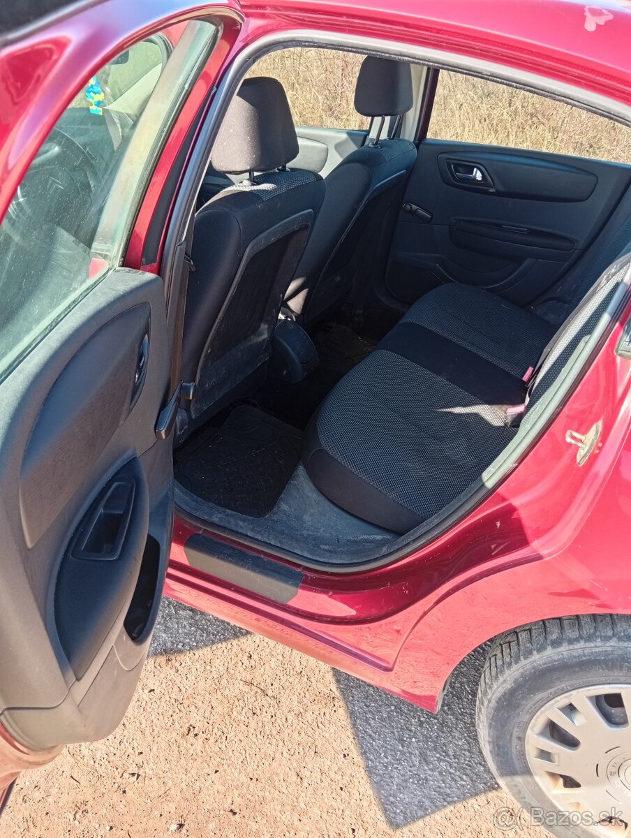 Predám Citroen C4 1.6 benzín - 6
