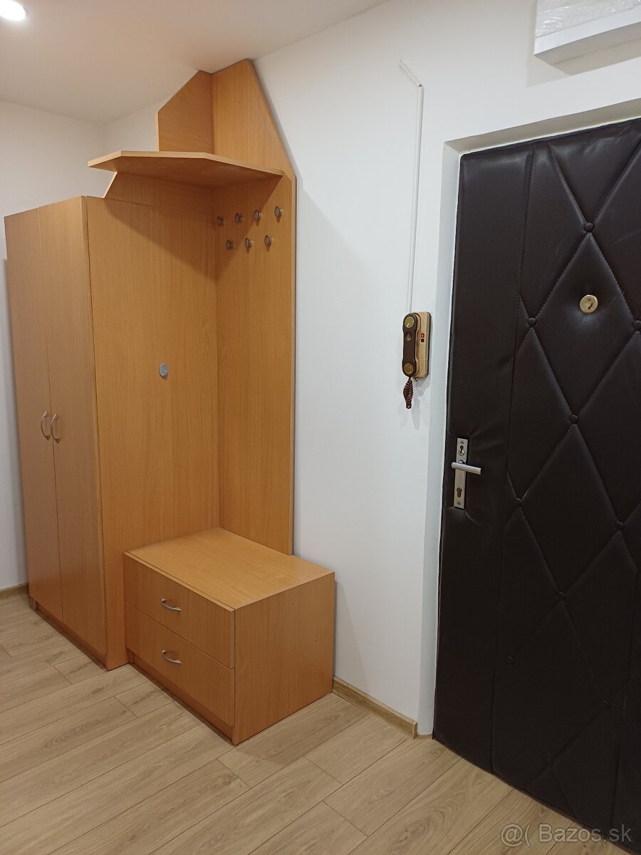 1-izbový slnečný byt na Vlčincoch - 6