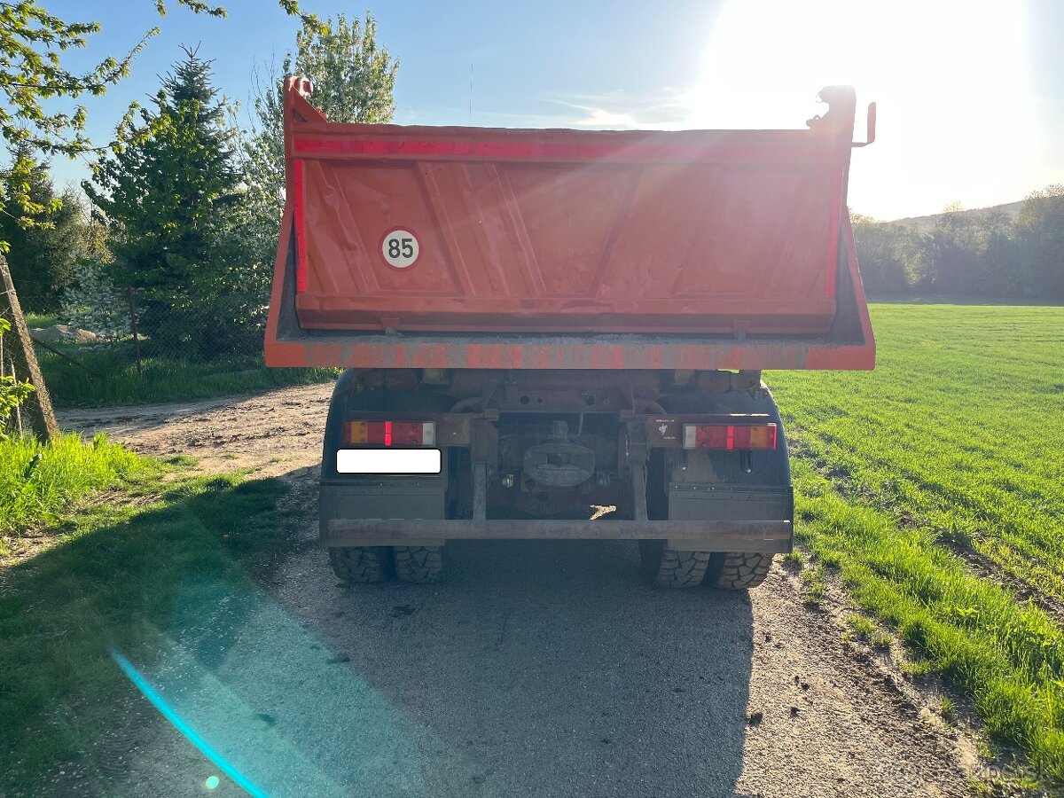 IVECO 260E37 6X4 - 6