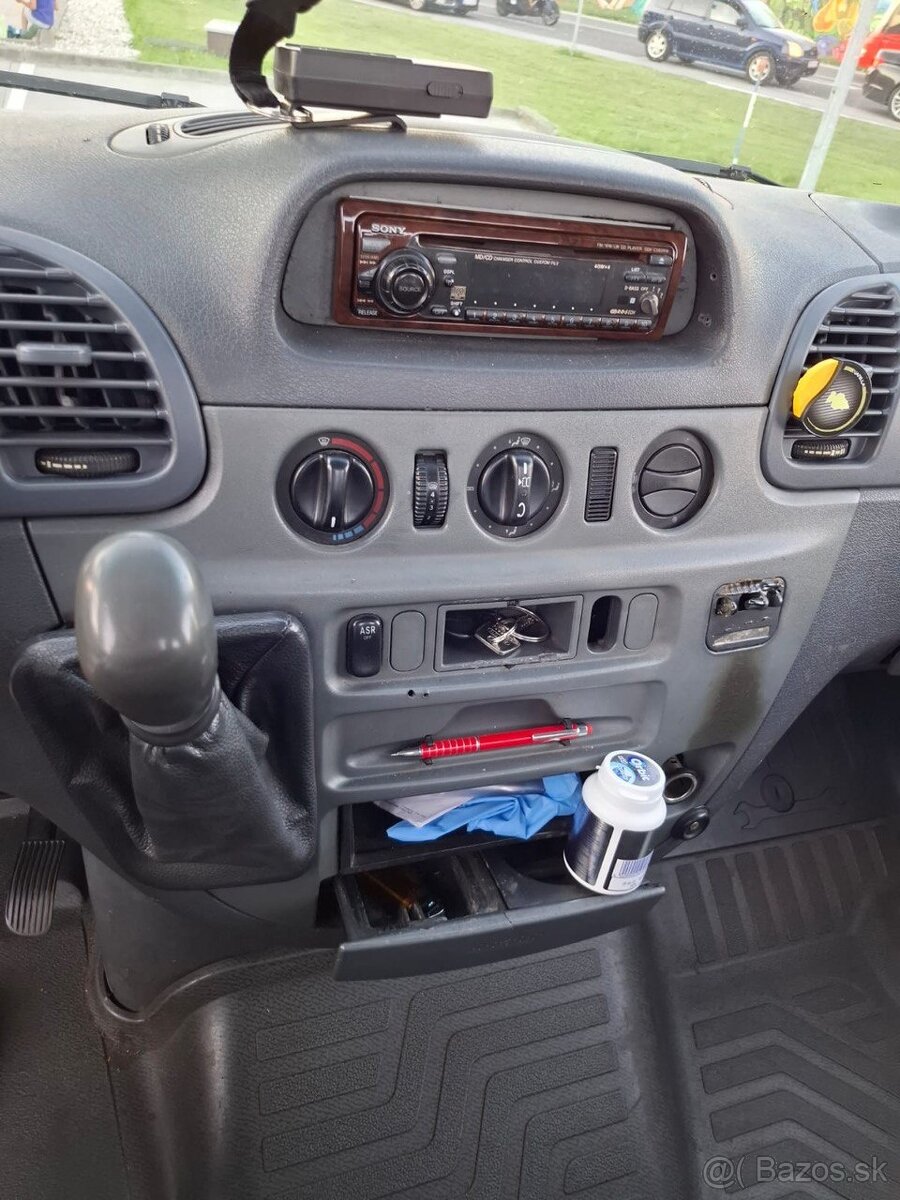 Predam Mercedes-Benz odťahove vozidlo - 6