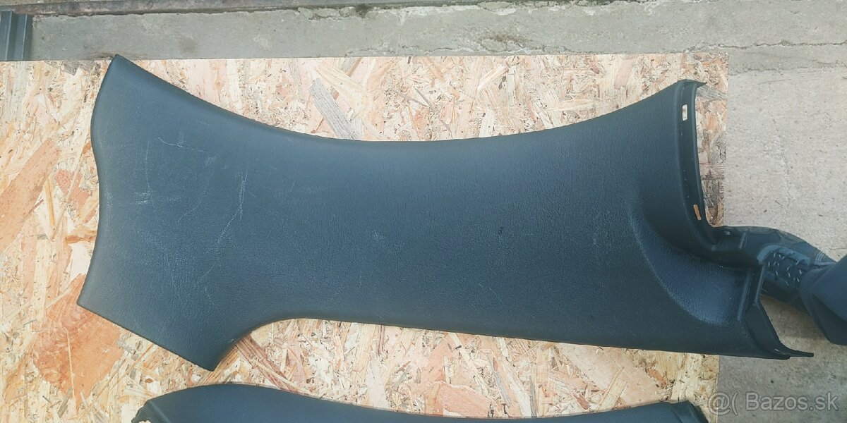 Škoda Octavia 1 RS combi čierne plasty kufra - 6