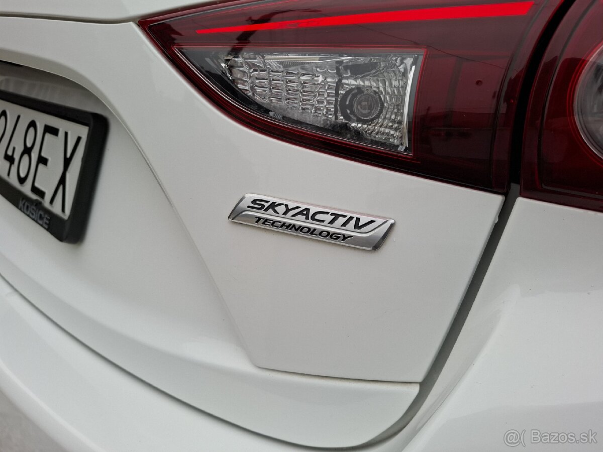 Predám Mazda 3 Skyactive 88kw/120 koní - 6