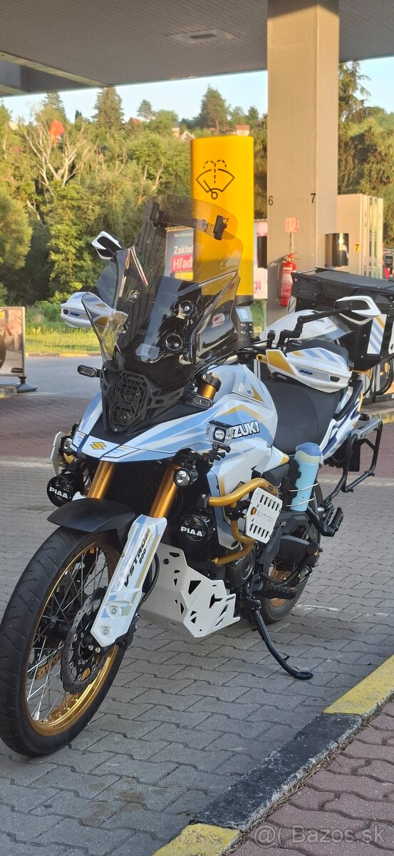 Suzuki V strom 800DE - 6