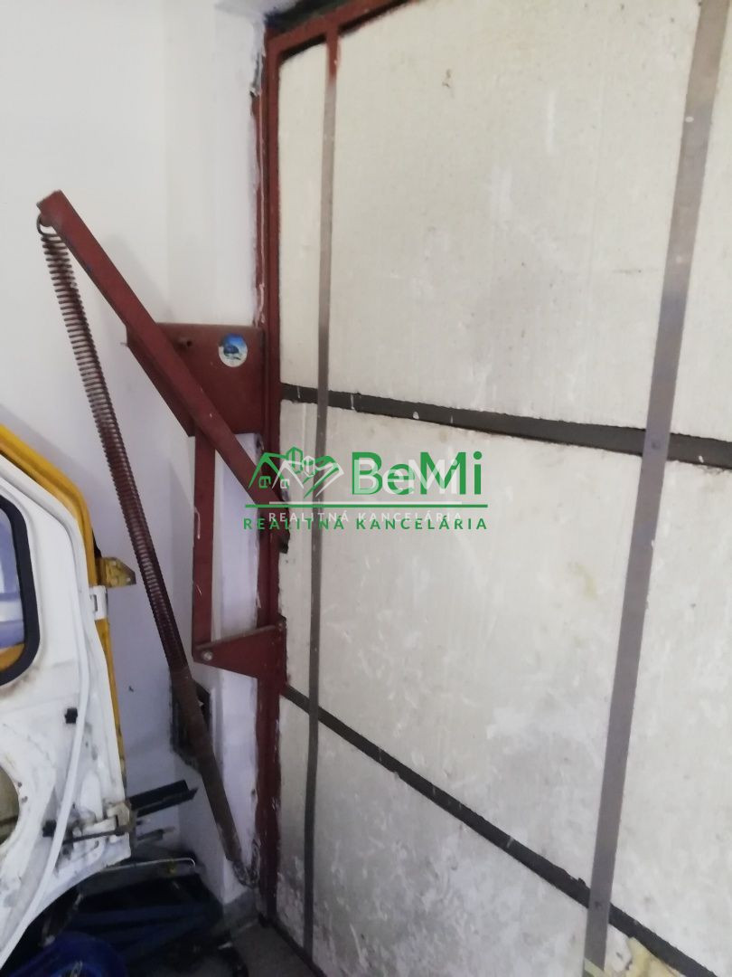 REZERVOVANÁ Garáž, Tulská, Banská Bystrica - 6