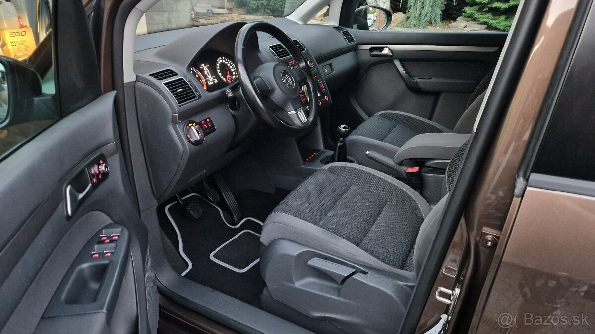 VW Touran 1.2 TSI M6 77kW 166700km 11/2011 - 6