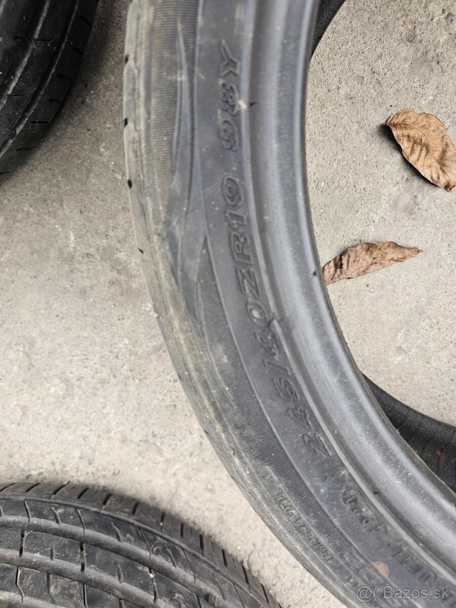 245/40 R19 letne - 6