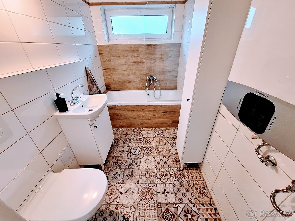 PREDAJ - rodinný dom v obci Cífer - novostavba - 6