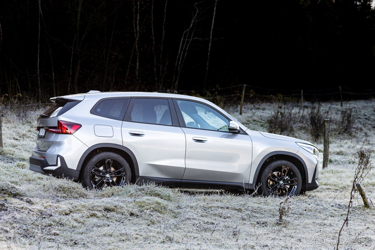 BMW IX1 e Drive20 elektromobil 2024, 9500km - 6