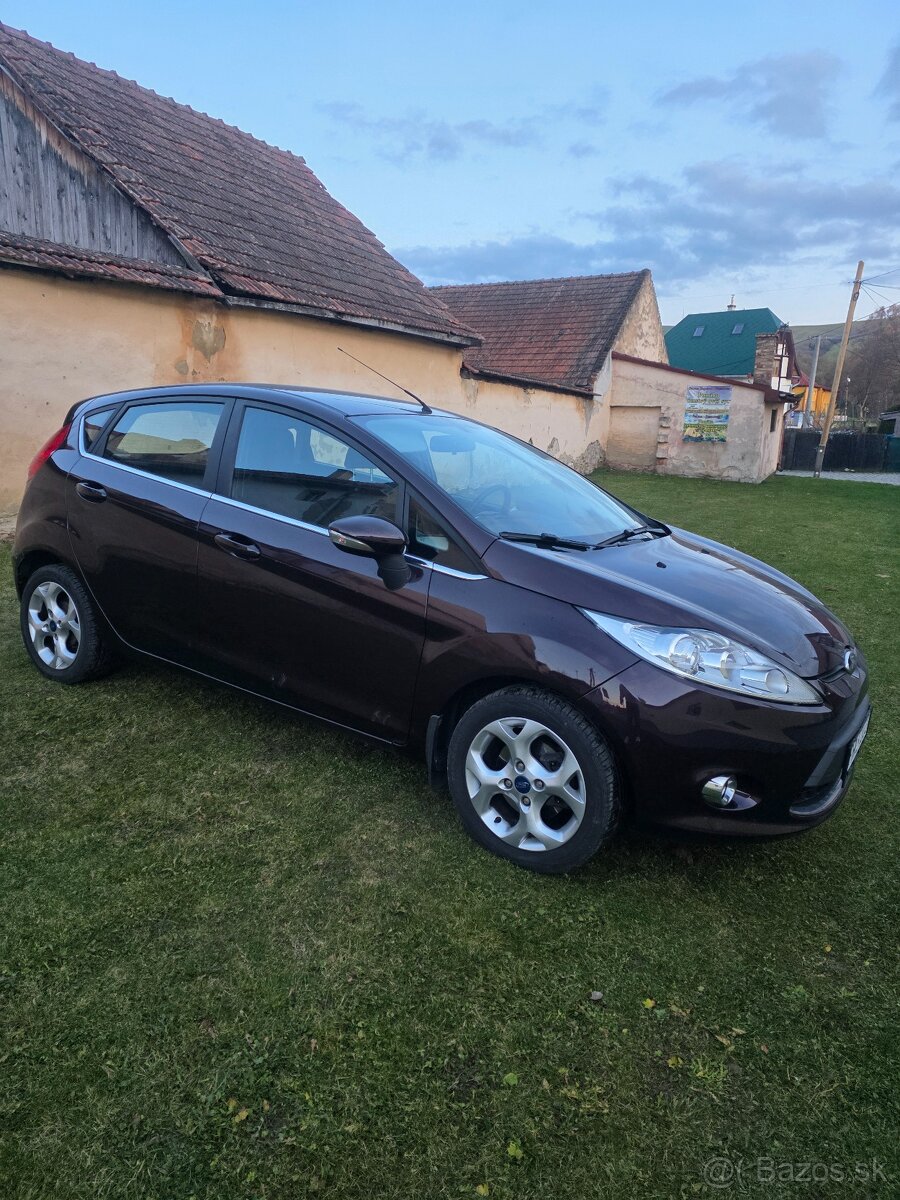 FORD FIESTA 1.25 60KW RV 11/2011 naj 103tkm TOP STAV - 6