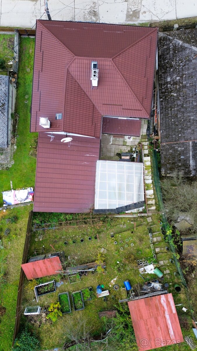 PRAKOVCE - veľký dvojgeneračný dom po rekonštrukcii - 6