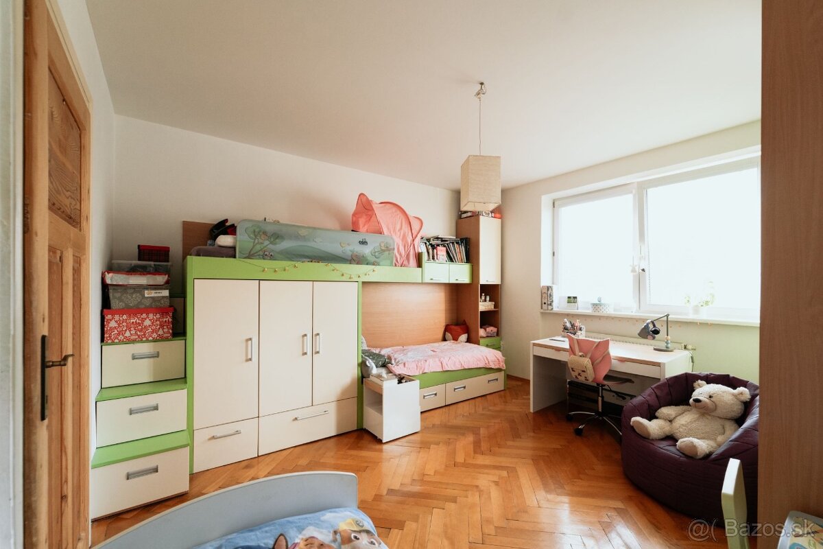 BYTOVÝ DOM - Topoľčany, Tovarnícka ul. - 6