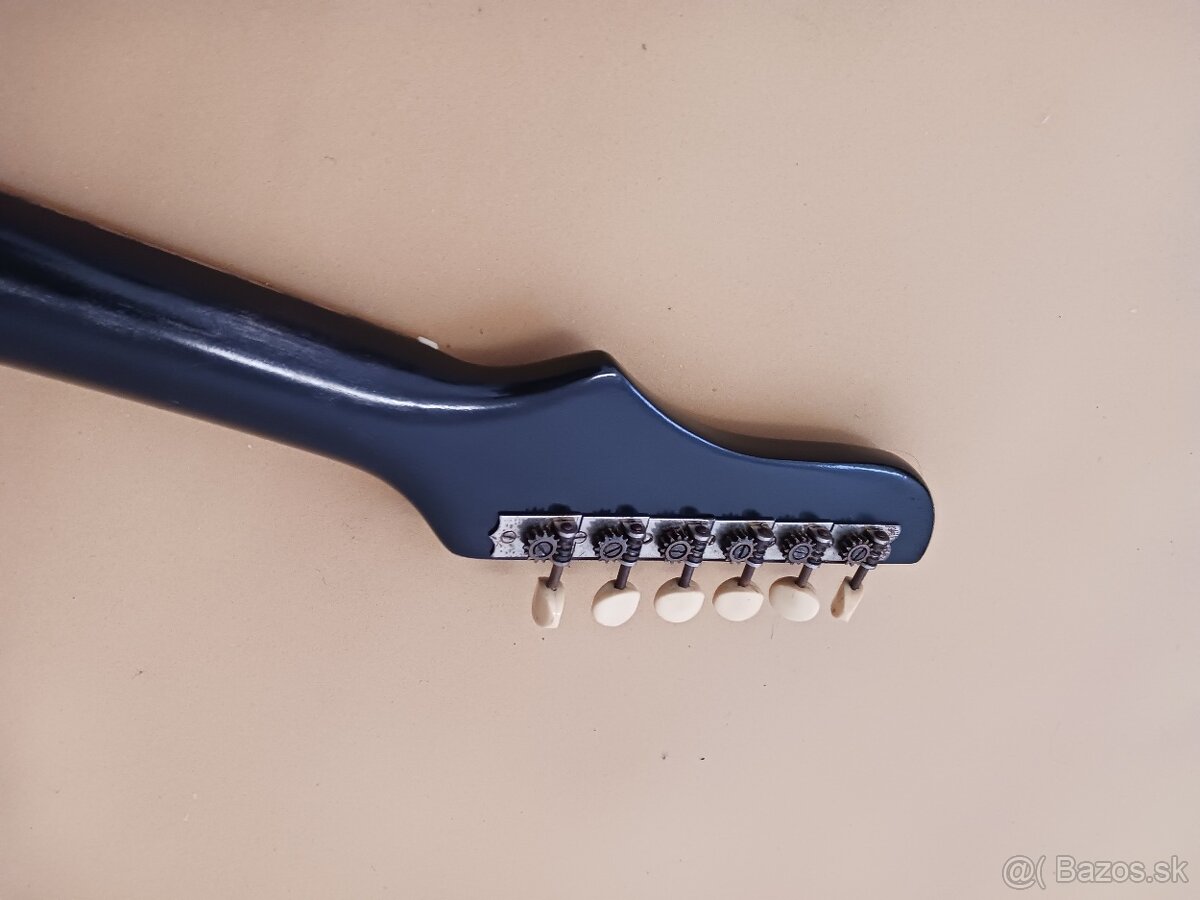 Jolana Grazioso / Futurama 3 - 6