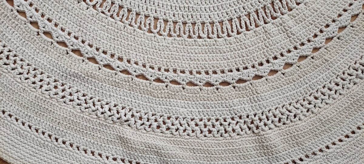 Predám háčkovaný koberec - 6