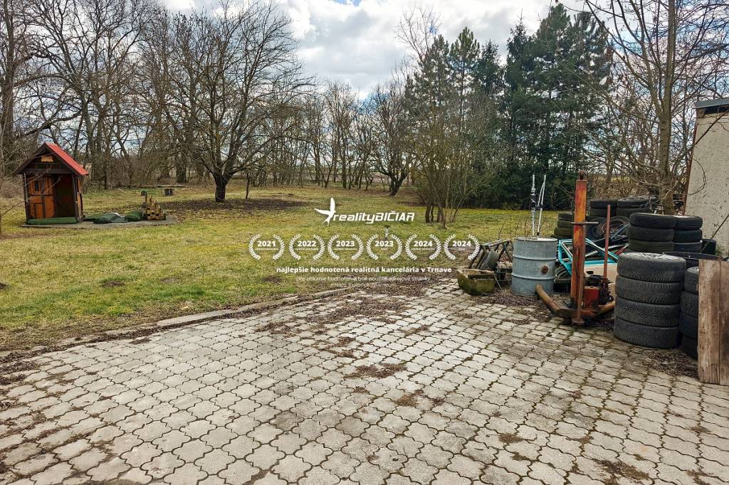 polyfunkčný objekt so 4-izbovým bytom v obci Pavlice - 6