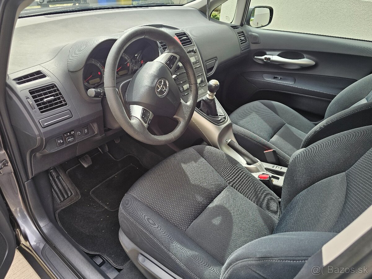 Toyota Auris 1,6 benzin - 6