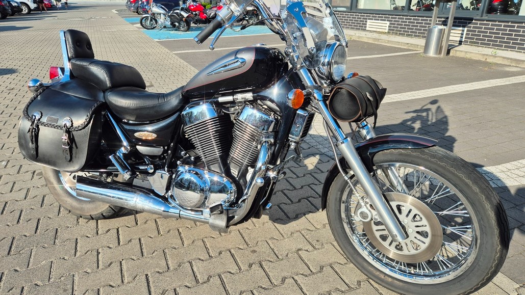 suzuki intruder vs 1400 2001 - 6