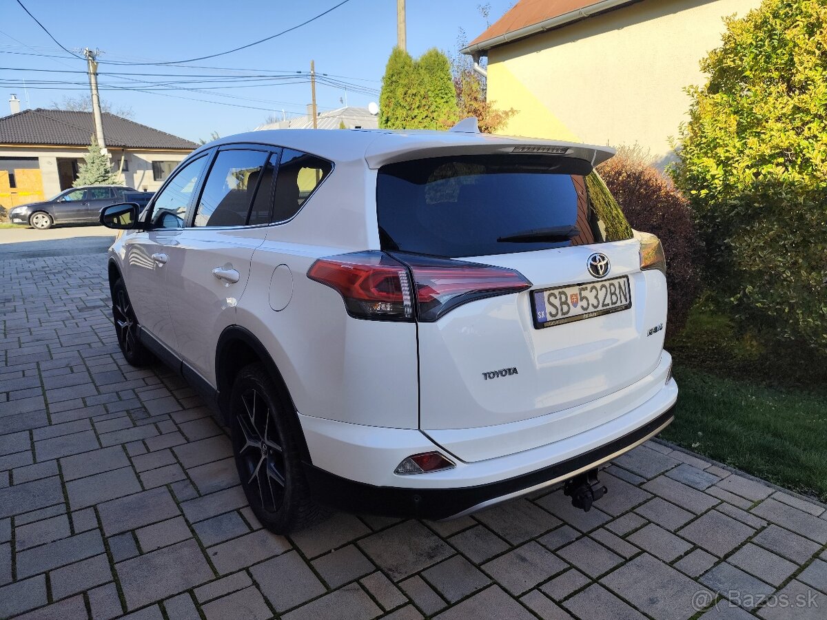 Toyota RAV4 2.0 diesel, 105kw, ročník 2017 - 6