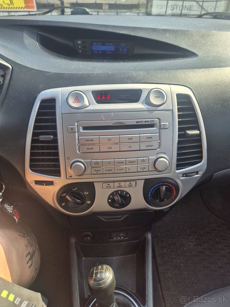 i20....2010 ..benzin - 6