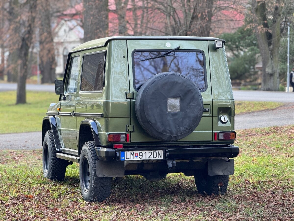 Predám Mercedes Benzín G 300 TD - 6