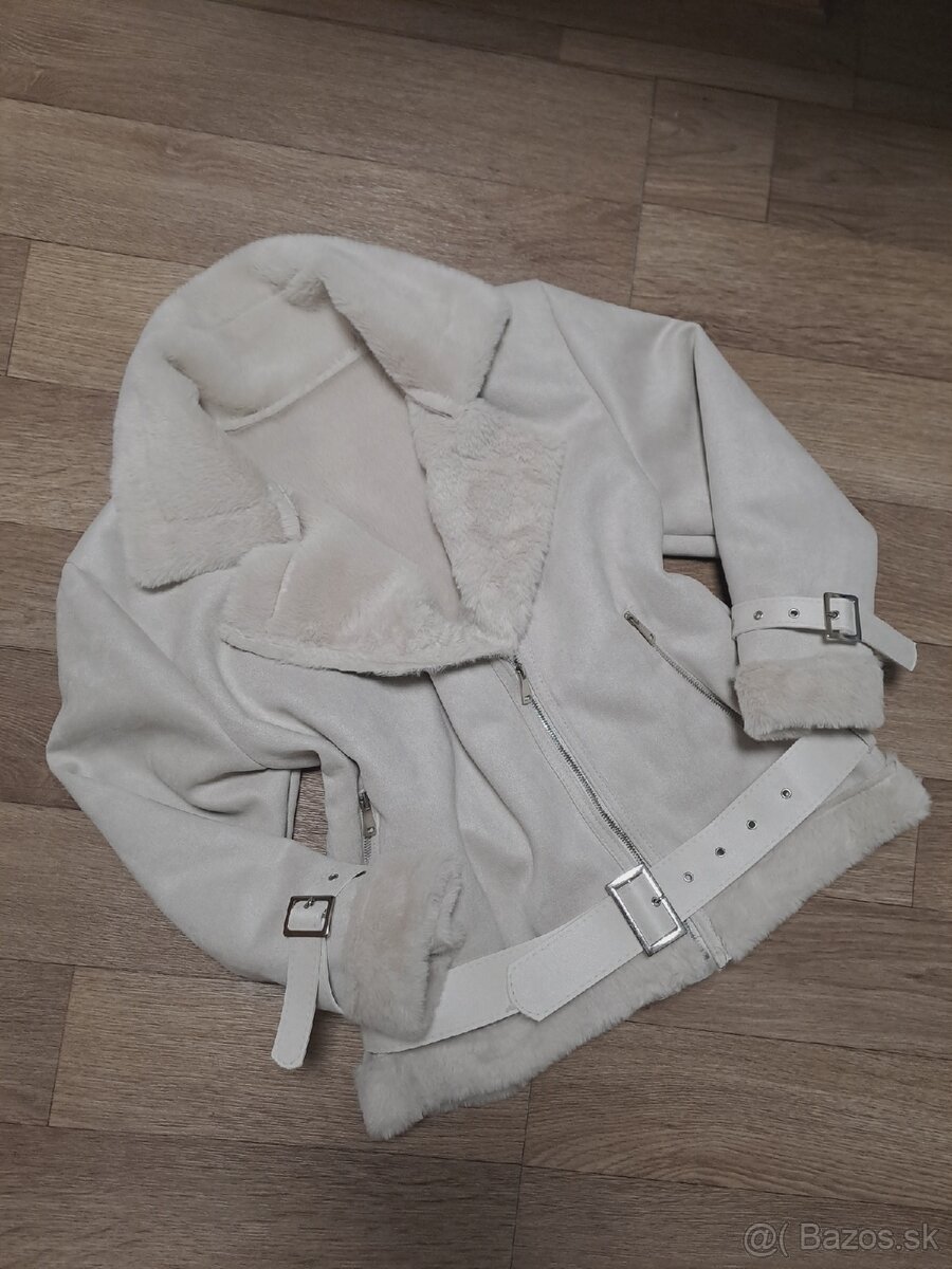 Nádherná bundička s kožušinkou veľkosť XL/XXL - 6