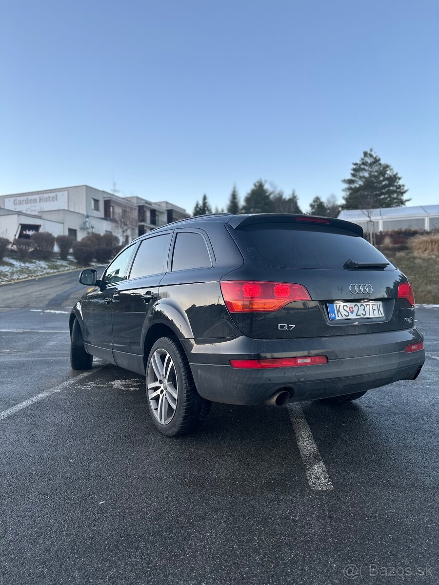 Audi Q7 3.0TDI - 6