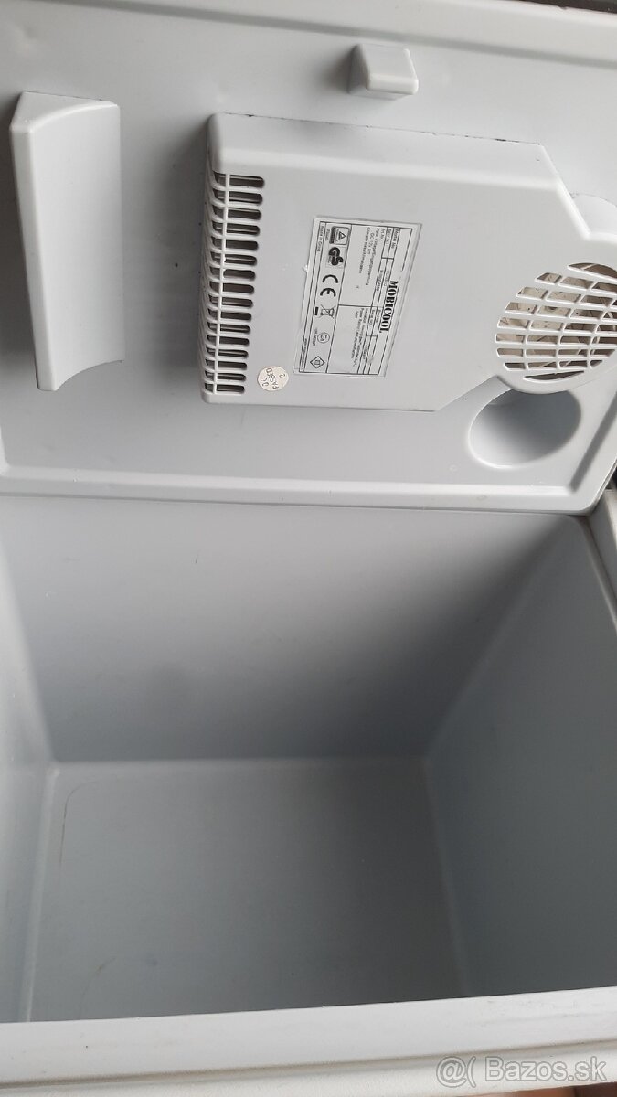 Auto chladnička Mobicool 230/12V, coolbox - 6