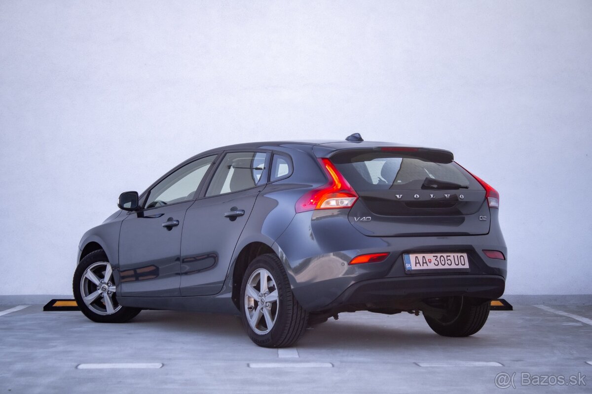 Volvo V40 D2 2.0L 88kW MT/6 2018 - 6