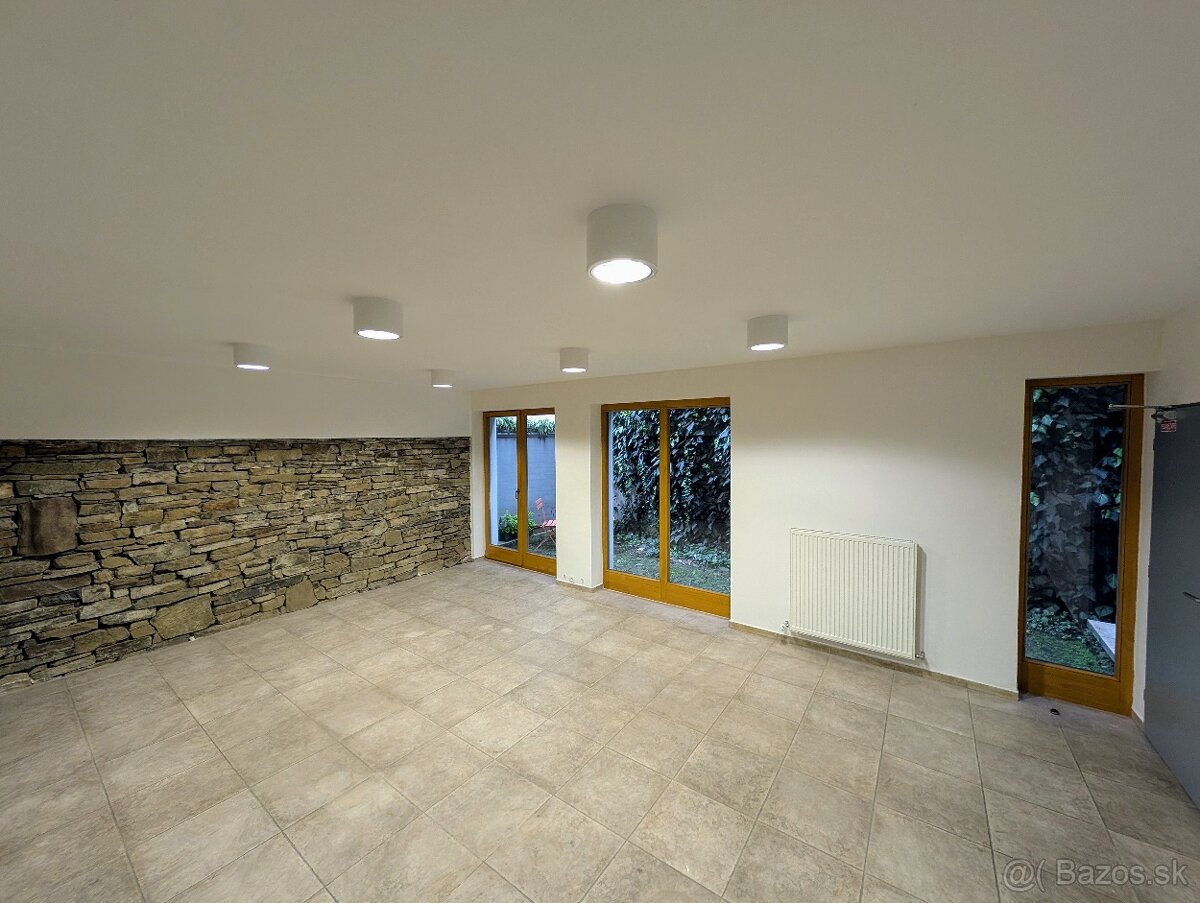 Tichý priestor pre služby na objednávku - centrum Prešov - 6