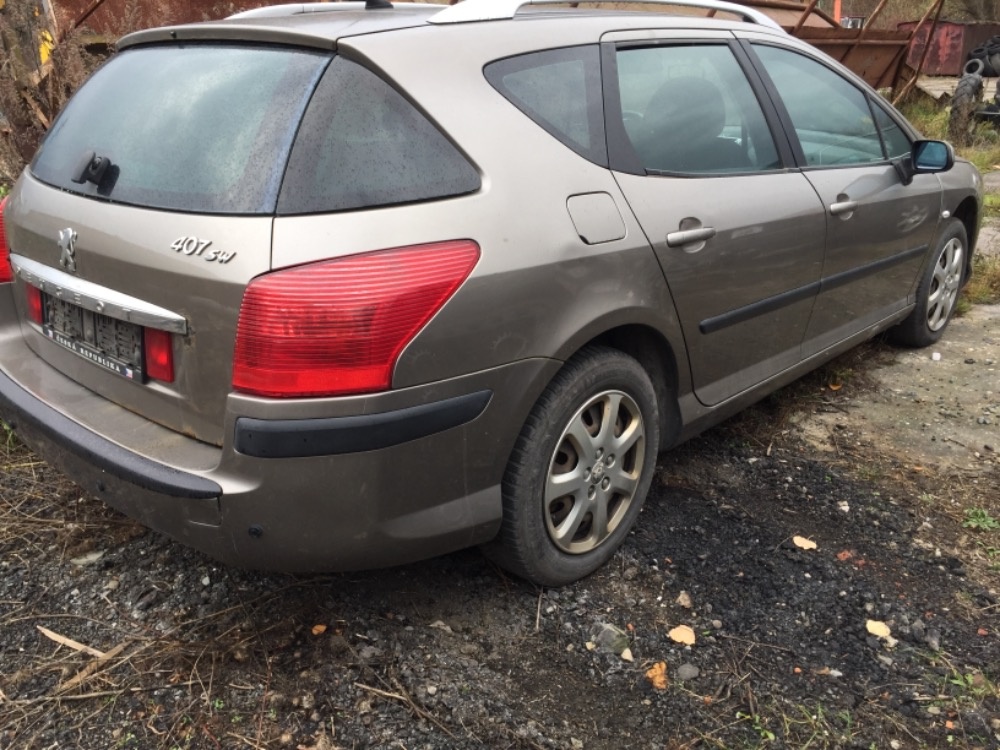 Peugeot 407 - 6