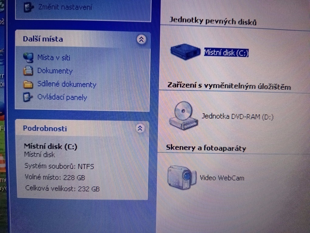 predám Acer extensa 5635 / 3gb ram / 250gb hdd /Windows xp - 6