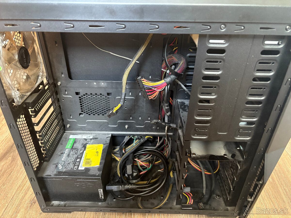PC skrina + Zdroj + DVD ROM + Čitačka pamäť. kariet - 6