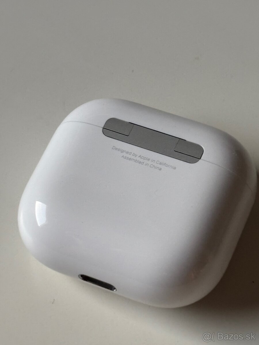 Apple Airpods 4, nové - 6