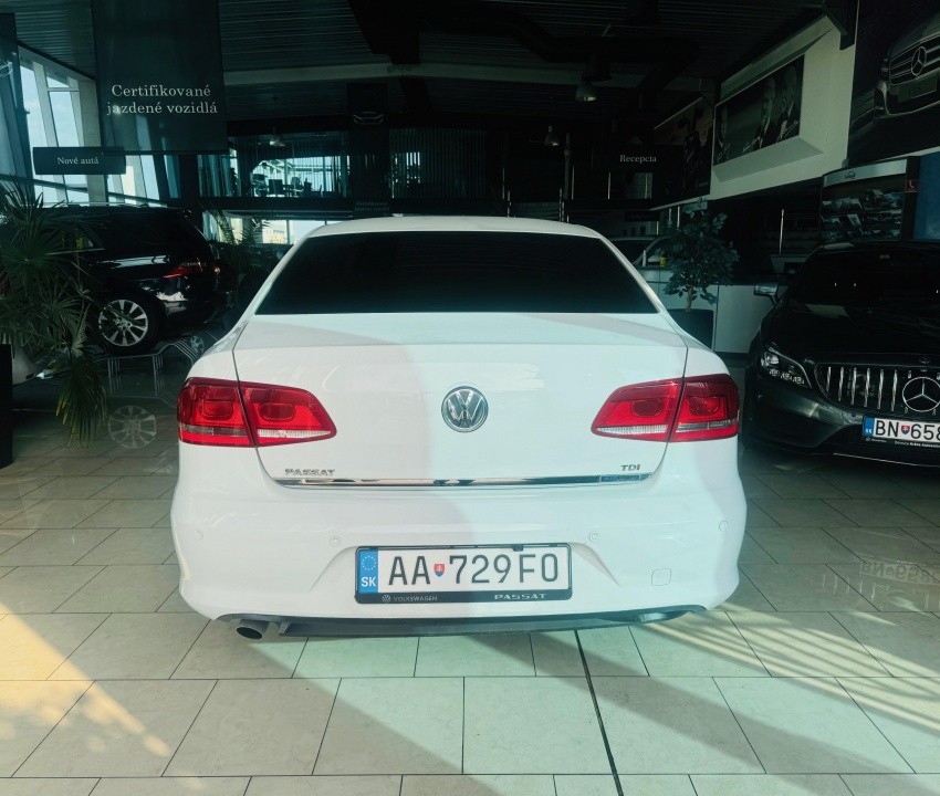 Volkswagen Passat 1.6TDI, SK ŠPZ - 6