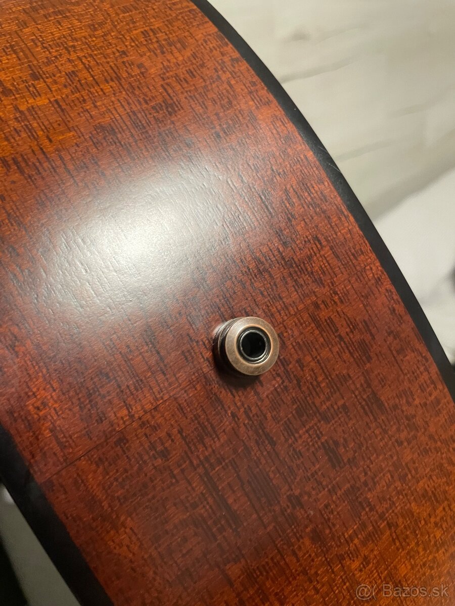 Godin Metropolis Natural Cedar EQ - 6