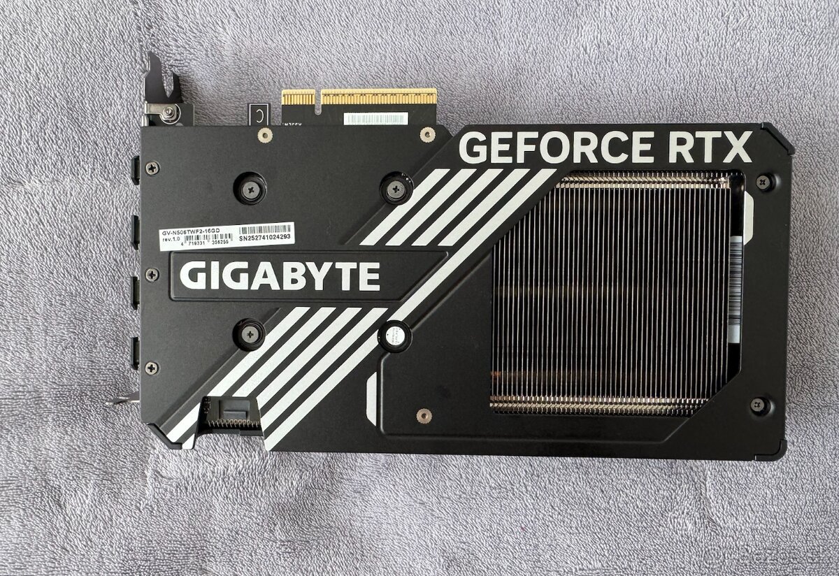 Grafická karta GIGABYTE GeForce RTX 5060 Ti WINDFORCE 16G - 6