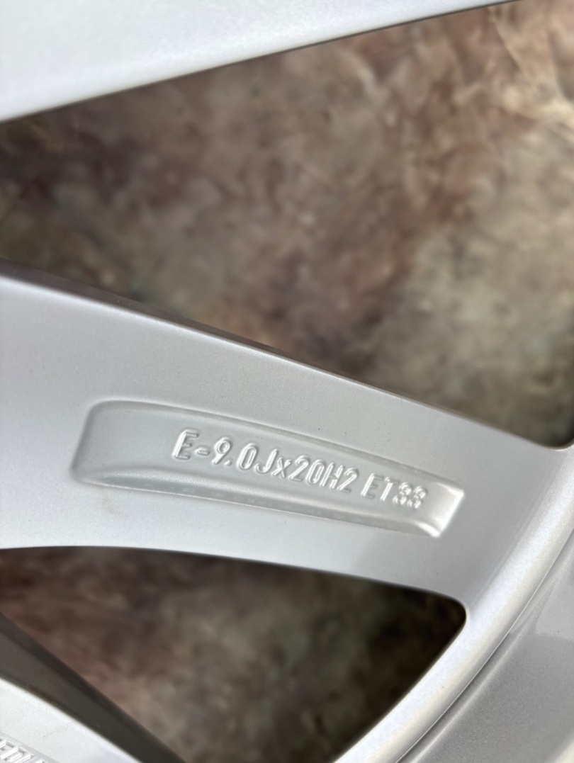 Zimní top sada Audi Q7 285/45R20 112V - 6