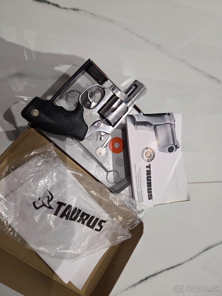 Predám Taurus 605 357magnum - 6